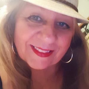Meet your Posher, Cindy