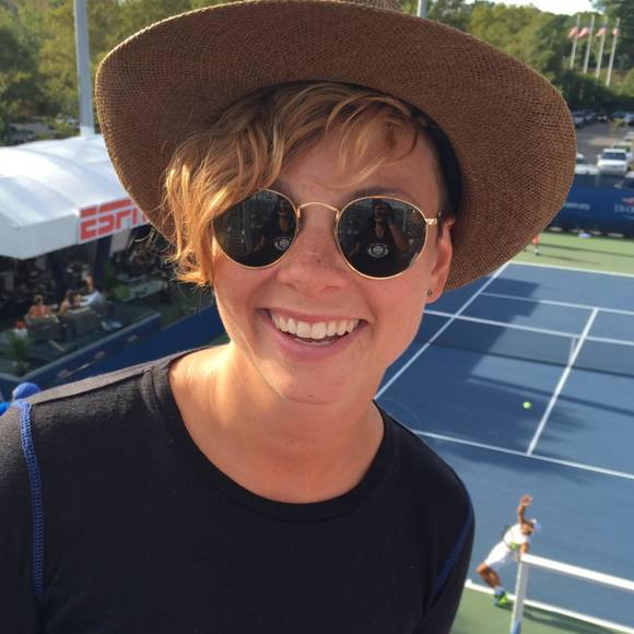 Meet your Posher, Jennifer