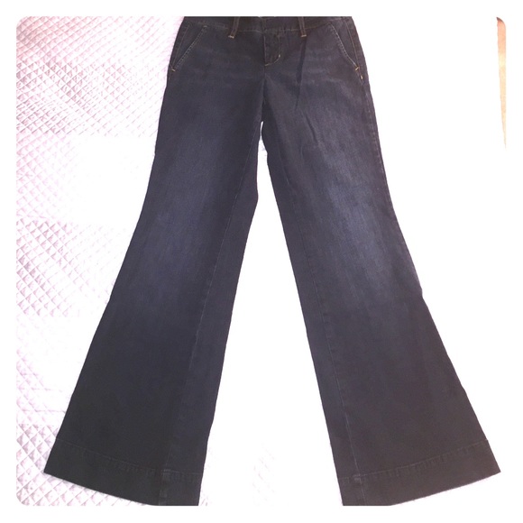 Tommy Hilfiger Mid-Rise Trouser.