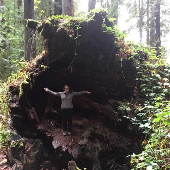 Meet your Posher, Julia - Picture 4 of 4