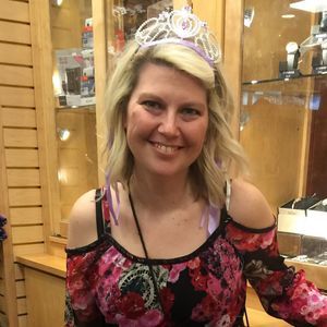 Meet your Posher, Sarah