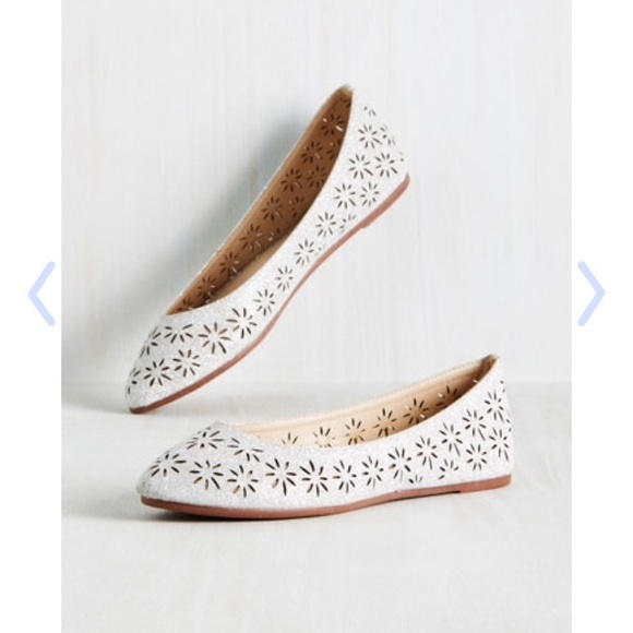 ModCloth Shoes - New Modcloth Bamboo glitter Flats 7.5