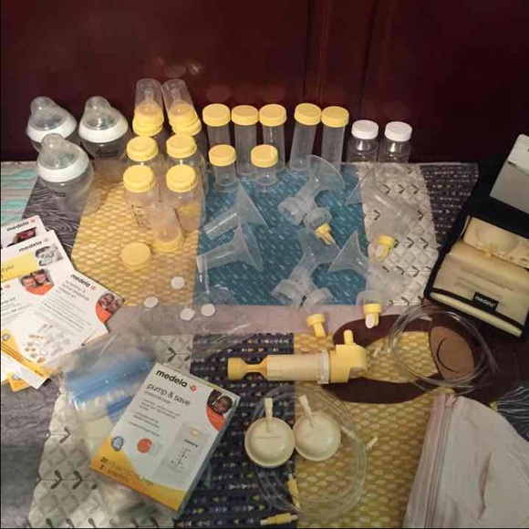 Breastpump and accessories