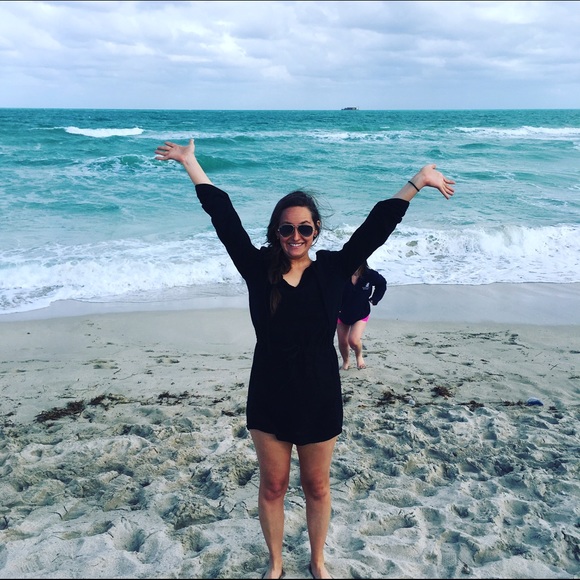 Meet your Posher, Caroline - Picture 1 of 1