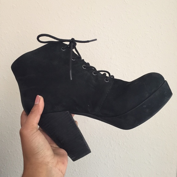 Steve Madden black booties - size 8
