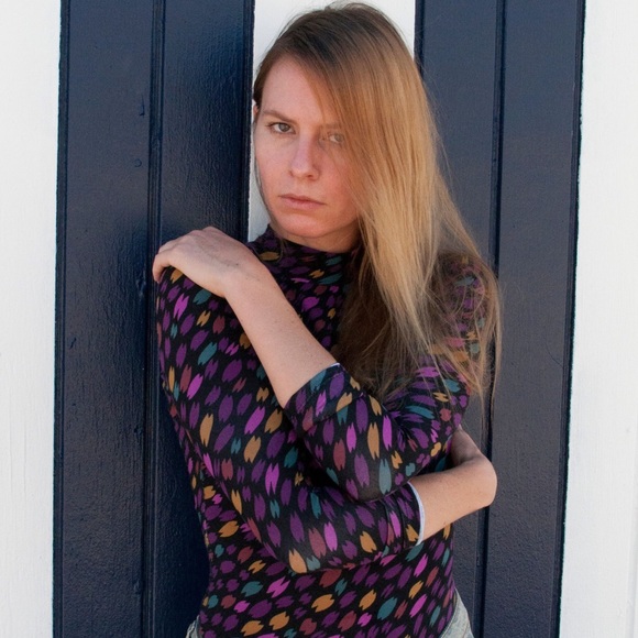 Meet your Posher, Julianne - Picture 1 of 1