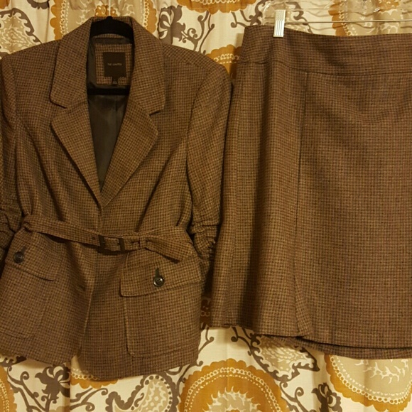 FINAL DROP Limited EUC Brown tweed suit set