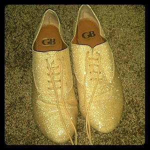 Size 9.5 authentic GB shoes