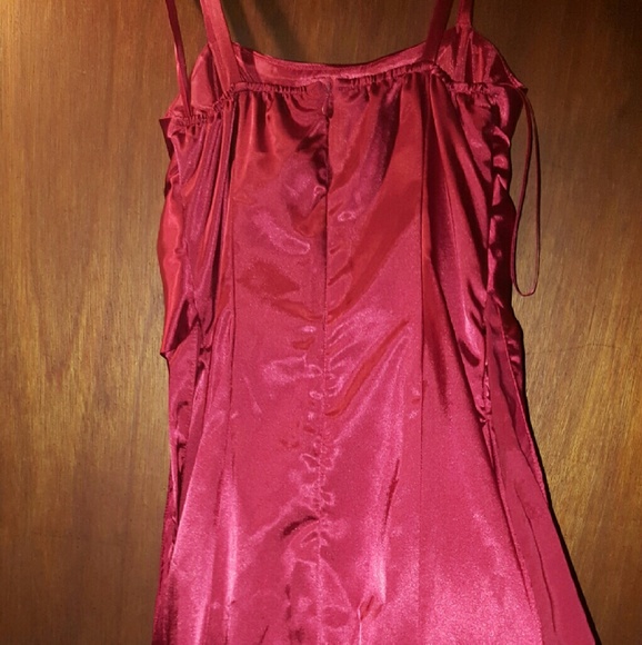 Dress - Picture 2 of 4