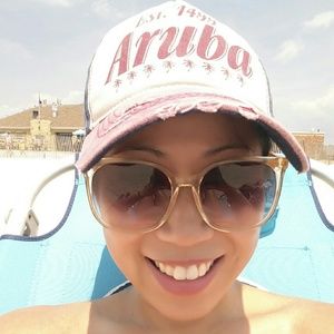 Meet your Posher, Carol