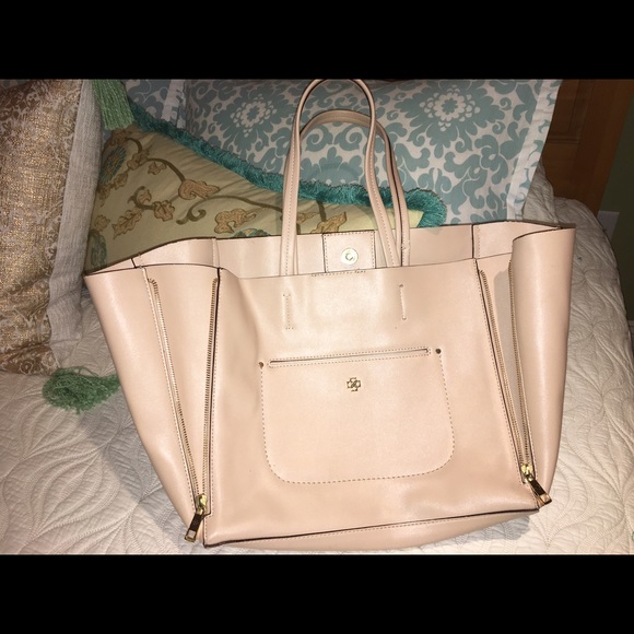 Gorgeous leather Ann Taylor tote/purse