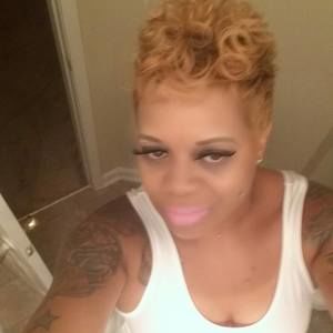 Meet your Posher, Tee