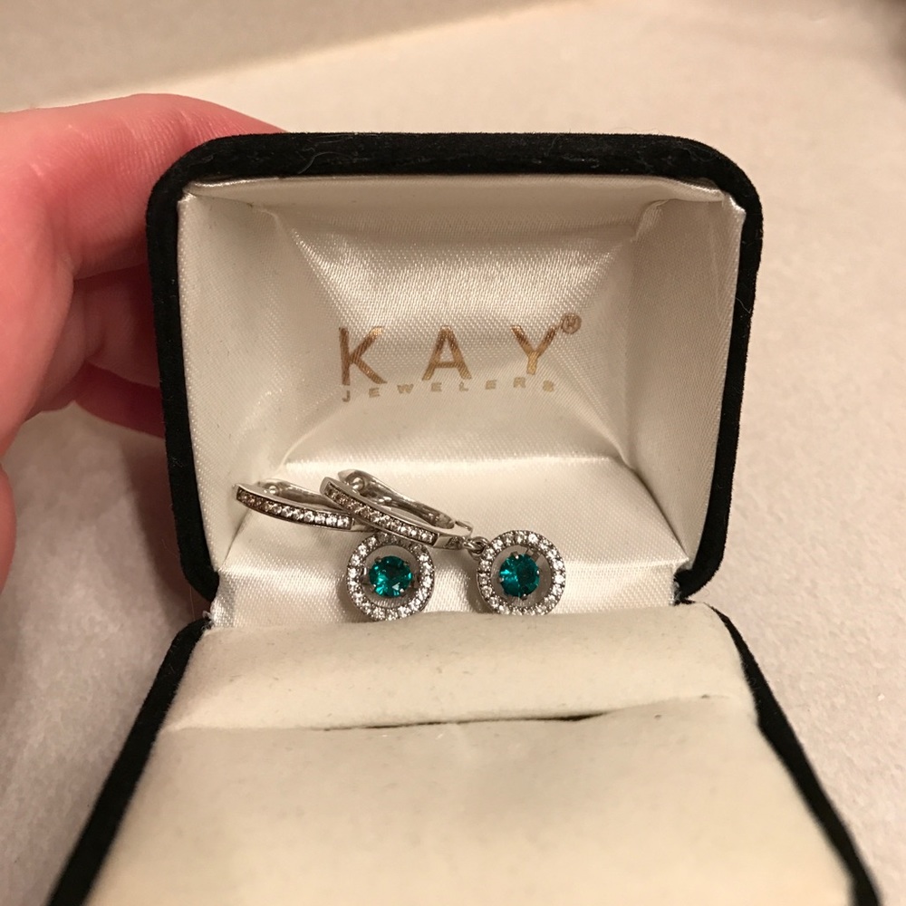 💎Kay Jewelers Rhythm Earrings✨