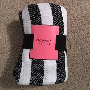 VS throw blanket