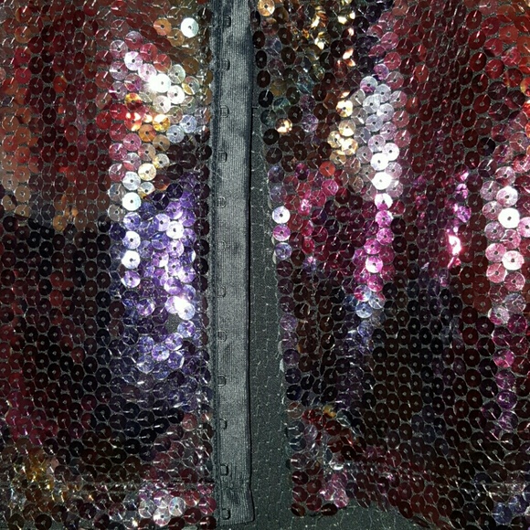 Sequined top - Picture 2 of 4