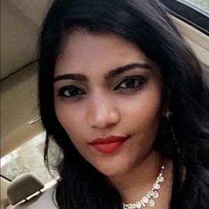 Meet your Posher, Asha