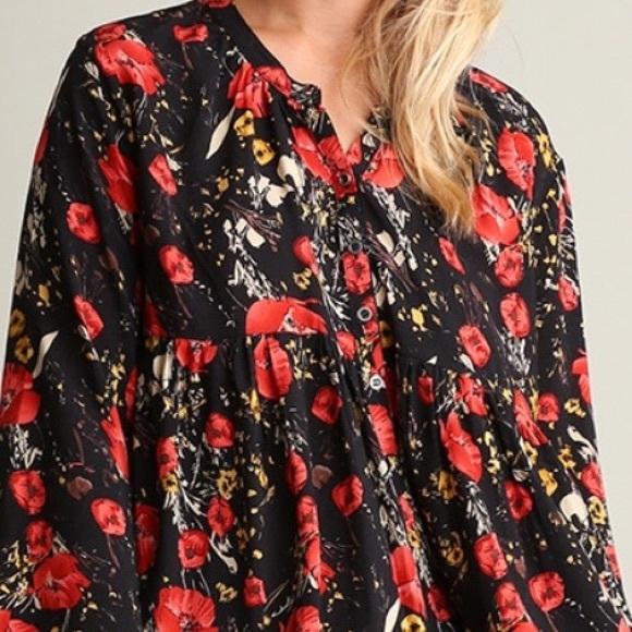 ❗️LAST❗️Black floral print top with bell sleeve - Picture 3 of 4