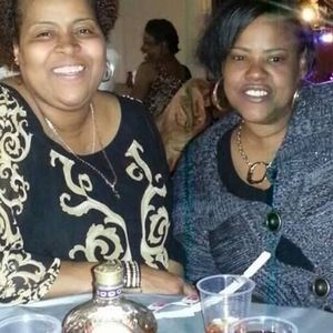 Meet your Posher, Monique