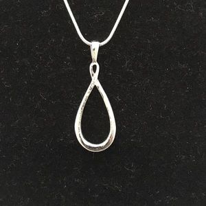 Lia Sophia Infiniti silver necklace