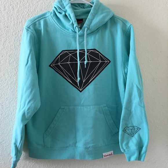 Diamond sweatshirt.