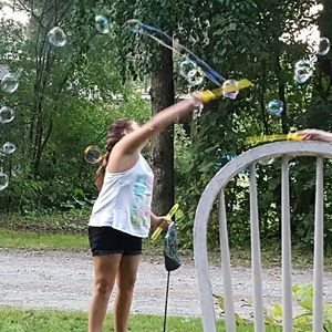 Meet your Posher, Lisa