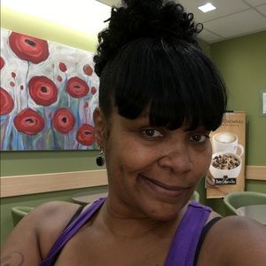 Meet your Posher, Constance