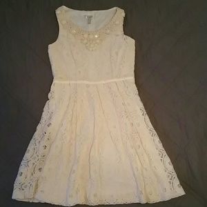 Ivory Lace Dress With Necklace Bib