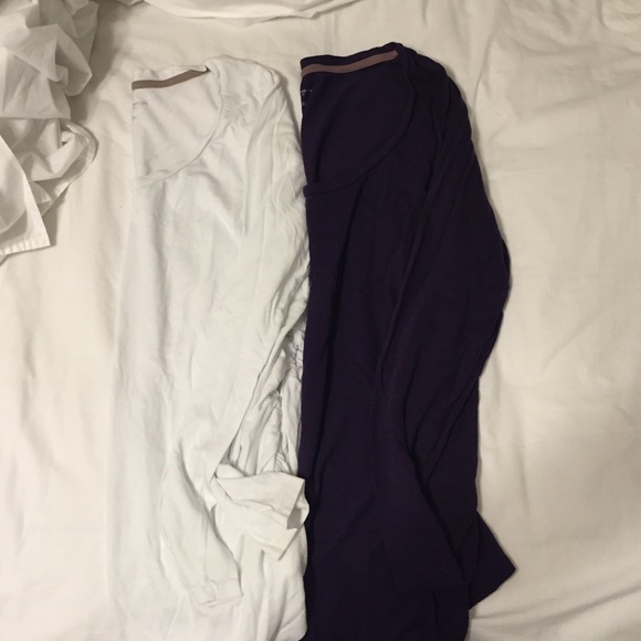 Liz Lange long sleeve maternity shirt bundle