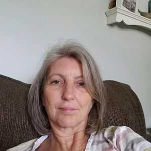 Meet your Posher, Leslie