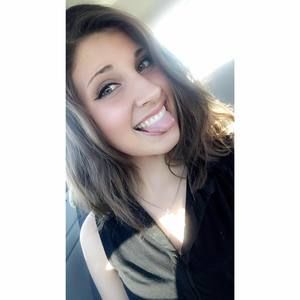 Meet your Posher, Caitlin