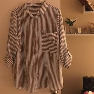 🎀 Oversized Button Up Blouse 🎀