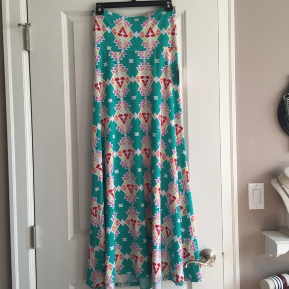 NWT Lularoe Aqua Aztec print Maxi XS - Picture 1 of 3