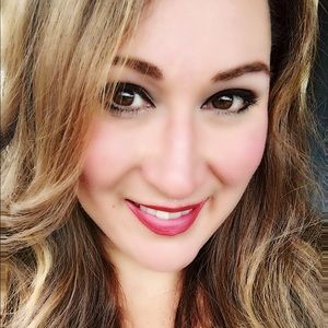 Meet your Posher, Mariaelena