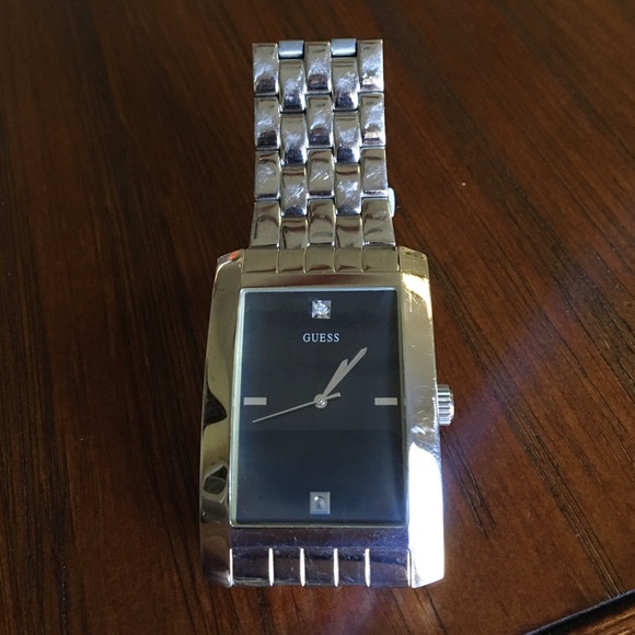 Mens Guess brand watch - Picture 2 of 3