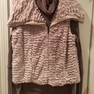 Faux fur vest- very soft