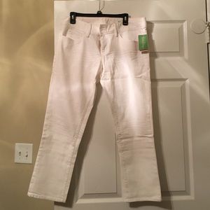 Lily Pulitzer straight crop jean. Resort white