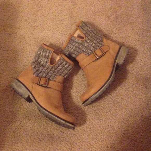 Brown leather and knit booties