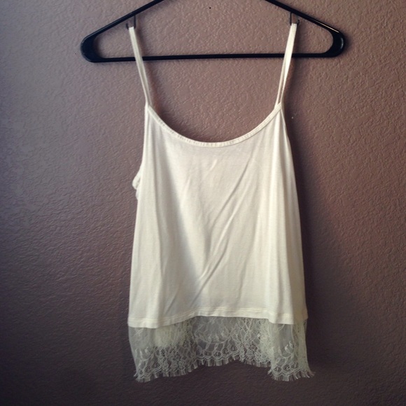 White, lace trim tank top