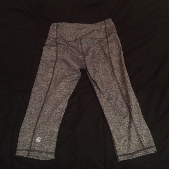 Victoria's Secret cropped sport pant
