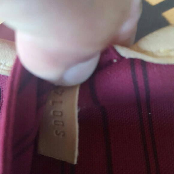 SOLD Neverfull MM In Fucsia - Picture 4 of 4