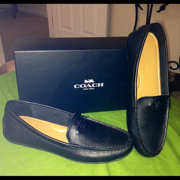 👞Authentic Coach Basic Black Loafers 👞