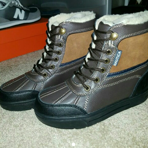 BRAND NEW Nautica winter boots