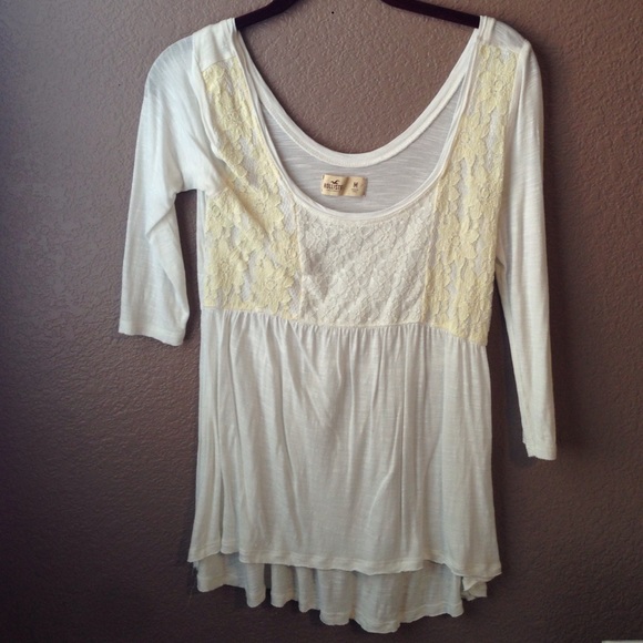 White quarter length sleeve shirt