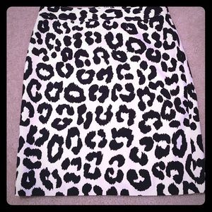 Super cute leopard print black and cream skirt ❤️