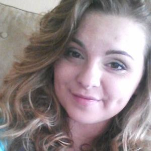 Meet your Posher, Moira