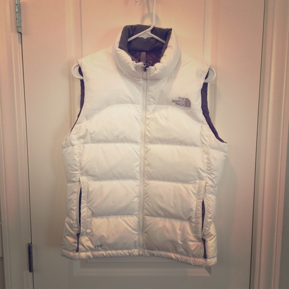 White north face puffy vest