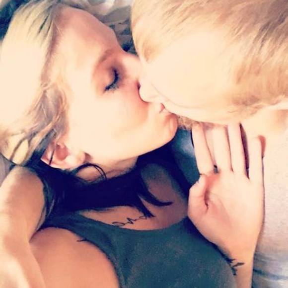 Meet your Posher, Ashlee