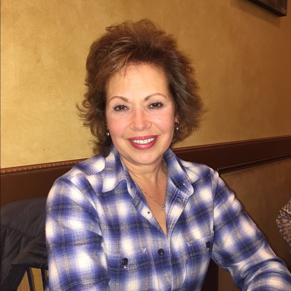 Meet your Posher, Nydia