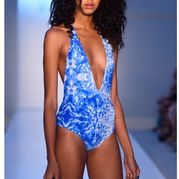 Mikoh Hinano One-Piece Blue Cloudbreak. New w/tags