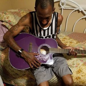 Meet your Posher, Dennis